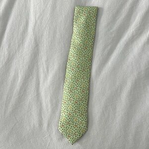 vineyard vines tie